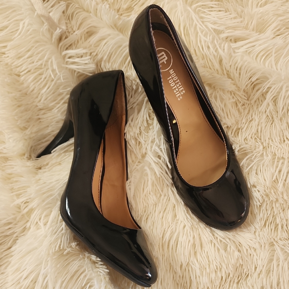 Mootsies Tootsies Black Heels